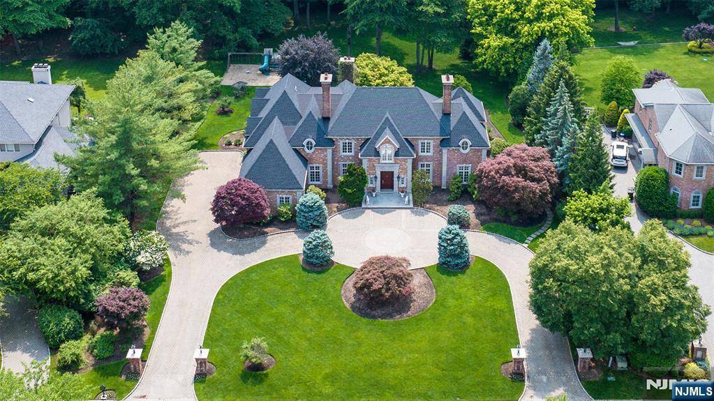 Cresskill, NJ 07626,366 E Madison AVE