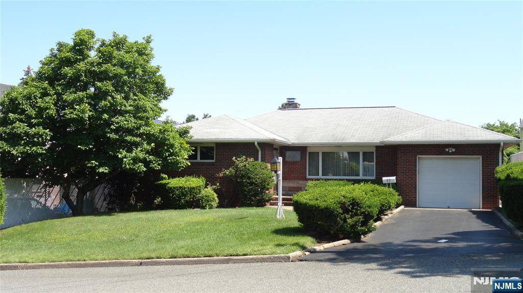 Lodi, NJ 07644,17 Gunther AVE