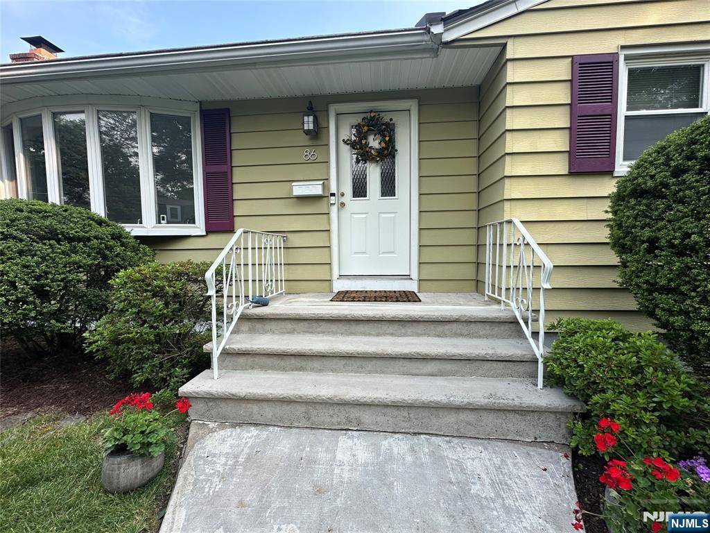 Glen Rock, NJ 07452,86 Spottswood RD
