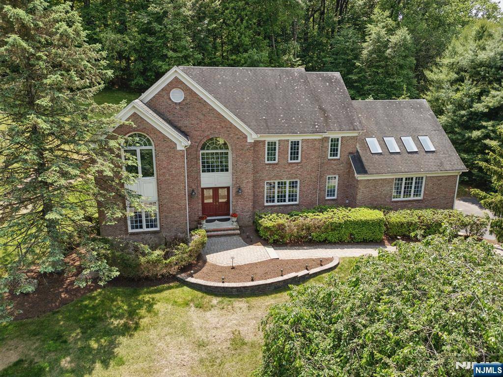 Denville Township, NJ 07834,18 Rosewood LN