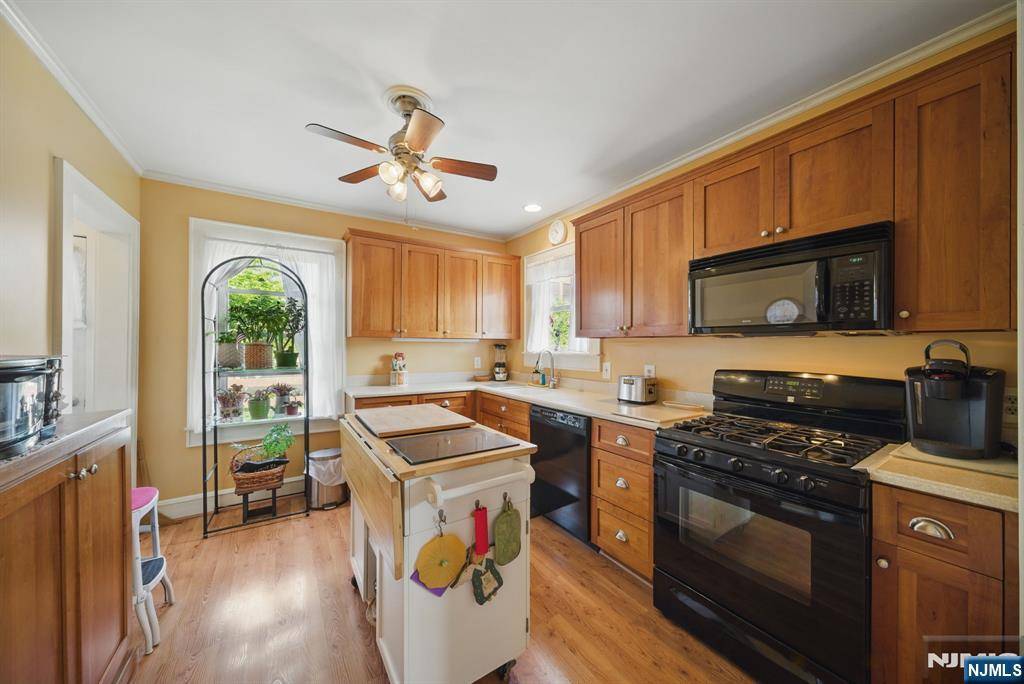 Denville Township, NJ 07834,27 Denville AVE