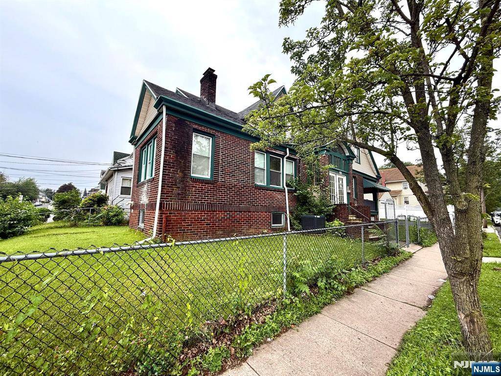 Irvington, NJ 07111,143 W Allen ST