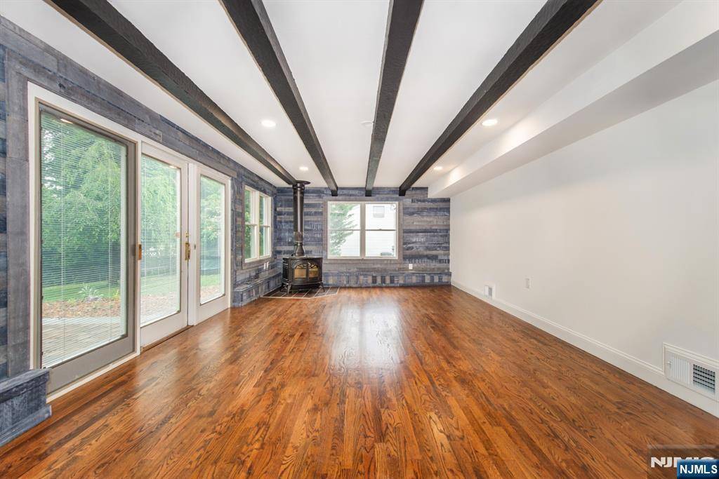 Wayne, NJ 07470,44 Grover DR