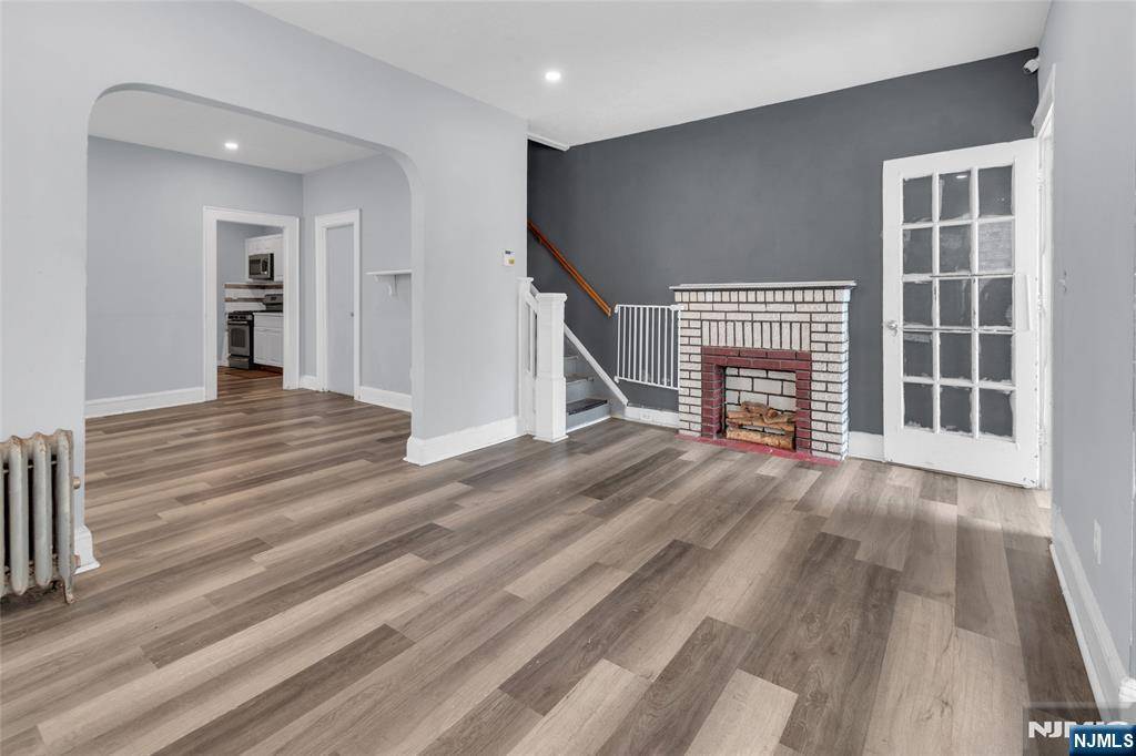 Irvington, NJ 07111,153 Brookside AVE