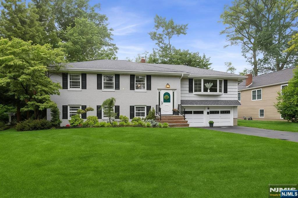 Ramsey, NJ 07446,117 Morton DR