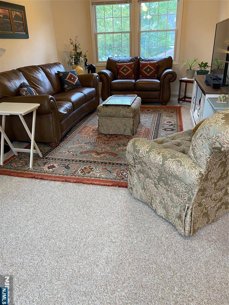 Park Ridge, NJ 07656,55 N Maple AVE #2