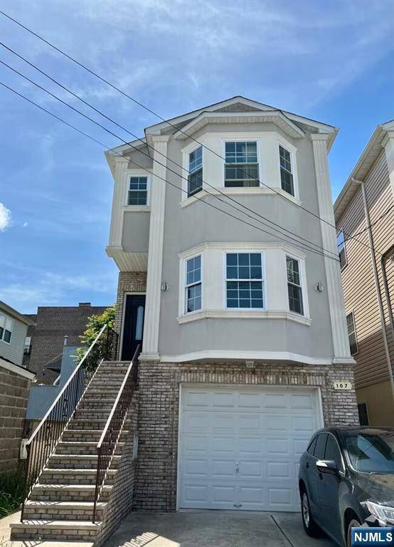 Harrison, NJ 07029,107 Cross ST #1F+G