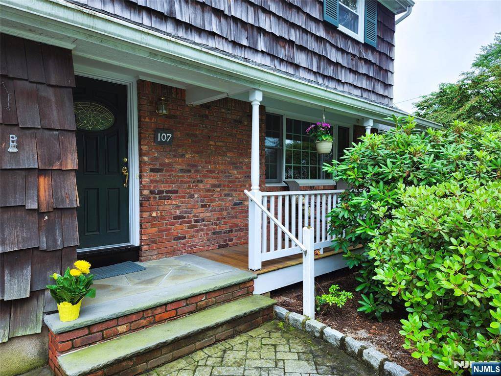 Hillsdale, NJ 07642,107 Ralph AVE