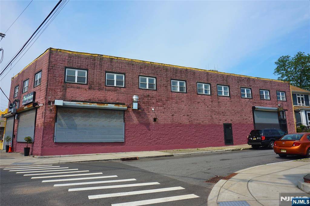 Newark, NJ 07114,699-701 Frelinghuysen AVE