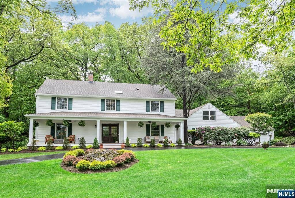 Franklin Lakes, NJ 07417,220 Ottowa LN