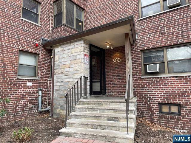 Fort Lee, NJ 07024,500 Linwood DR #3G