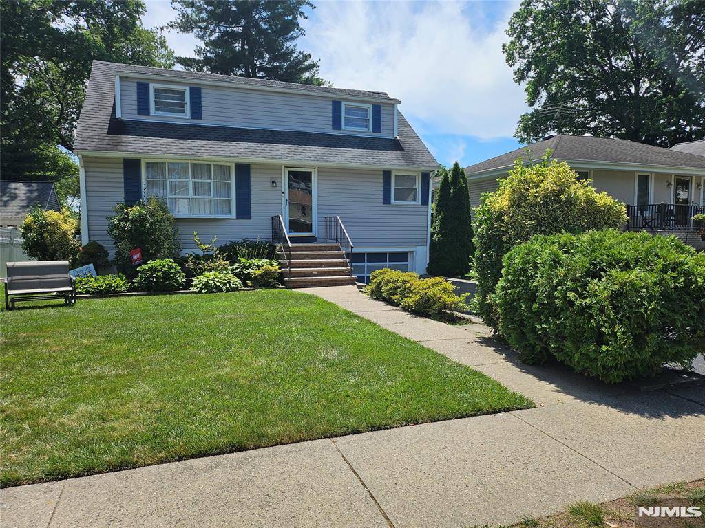 Waldwick, NJ 07463,100 Grove ST