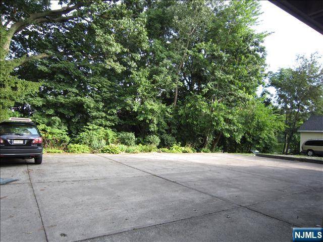 Paramus, NJ 07652,7 S Farview AVE #A