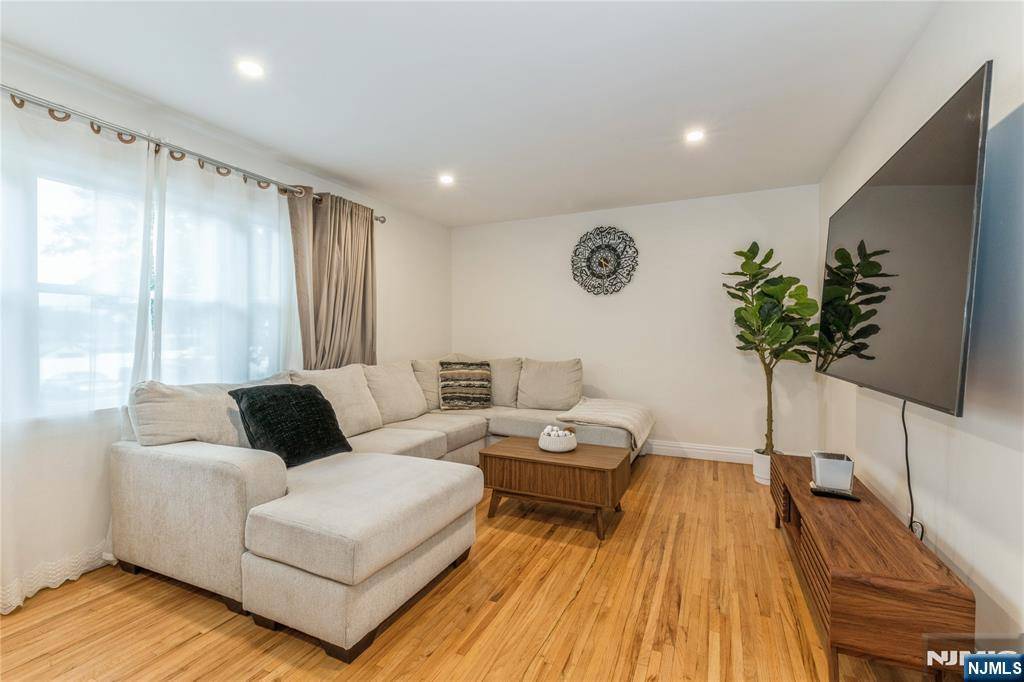 Kearny, NJ 07032,63 E Midland AVE