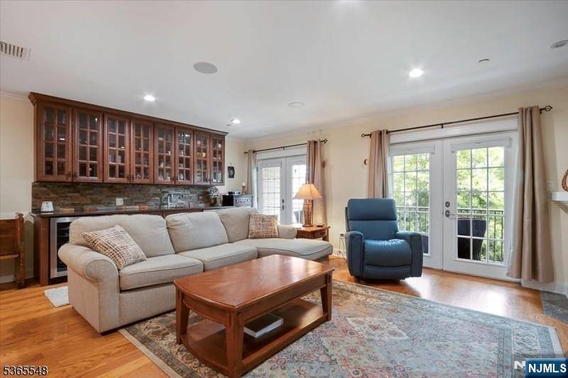 Teaneck, NJ 07666,4 Lowell CT #704