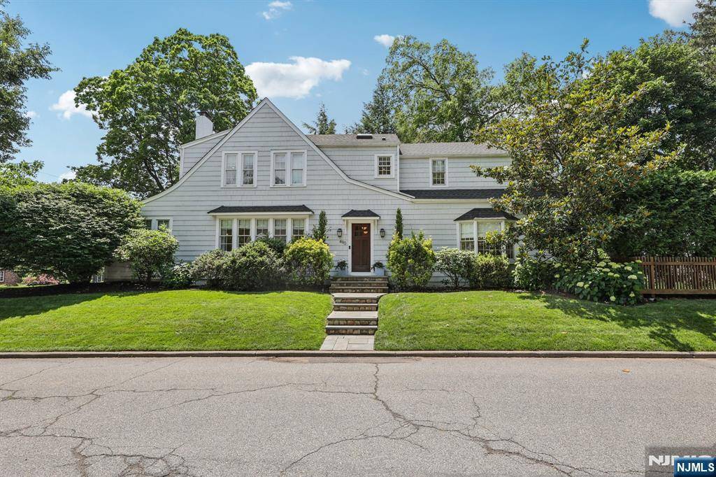 Ho-ho-kus, NJ 07423,490 Ackerman AVE