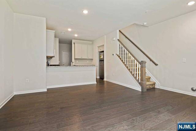 Wood Ridge, NJ 07075,69 Arnold DR
