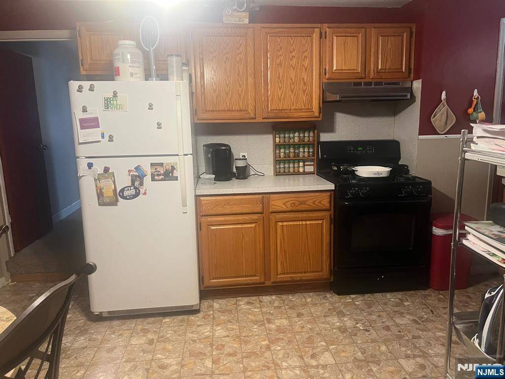 Newark, NJ 07105,255 Kinney ST