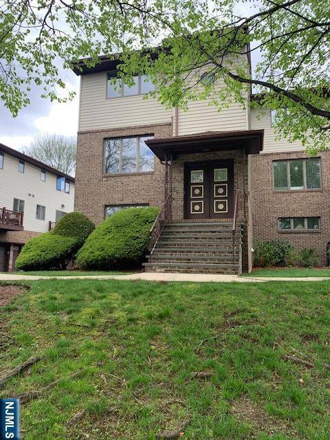 Clifton, NJ 07013,678 Broad ST #C001