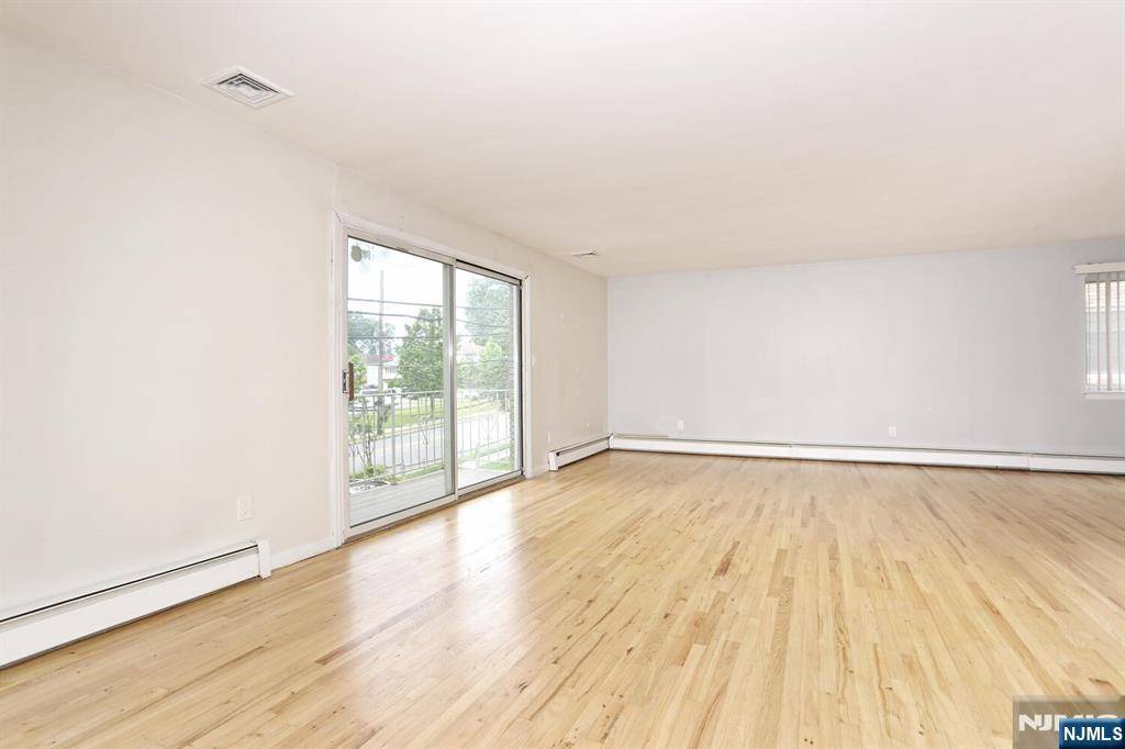 Garfield, NJ 07026,339 Outwater LN #1