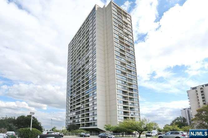 Fort Lee, NJ 07024,6 Horizon RD #604