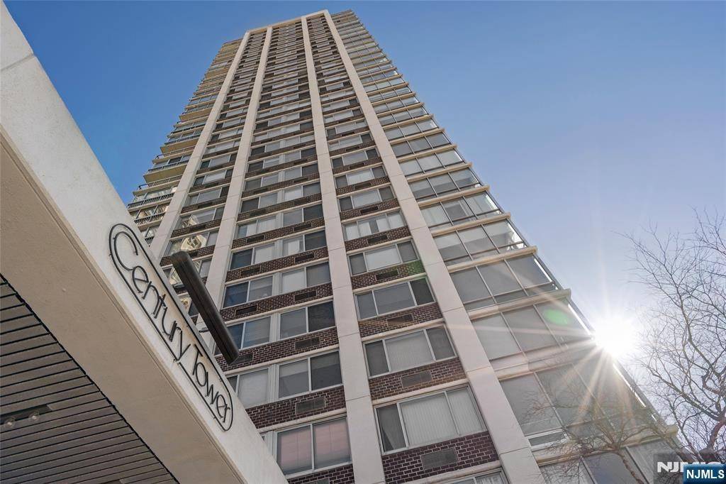 Fort Lee, NJ 07024,1600 Parker AVE #1G