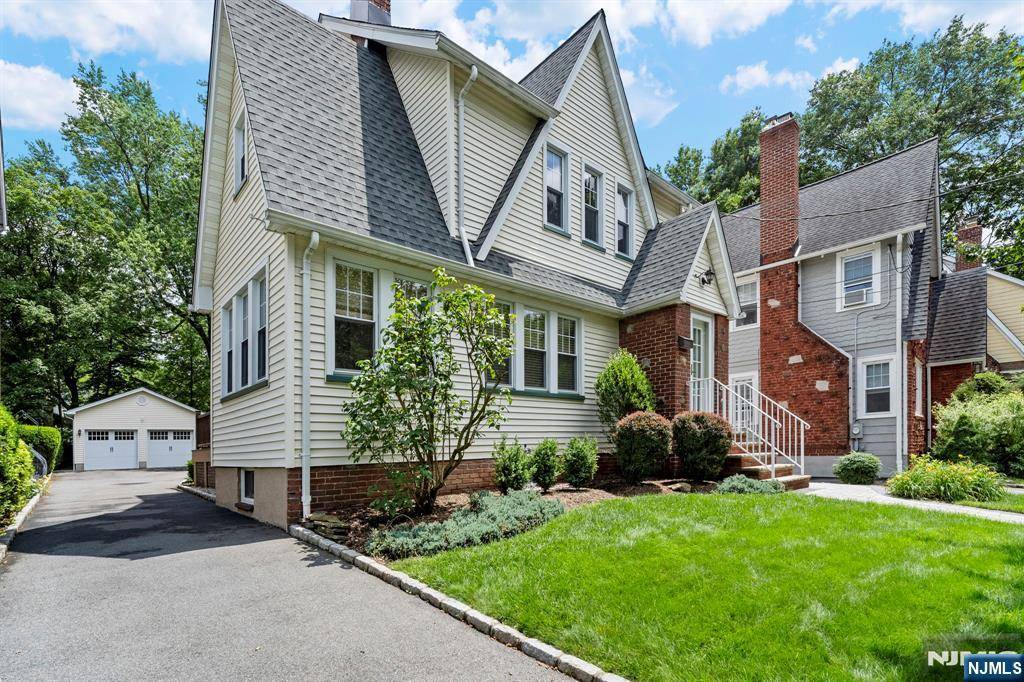 Maplewood, NJ 07040,466 Baldwin RD