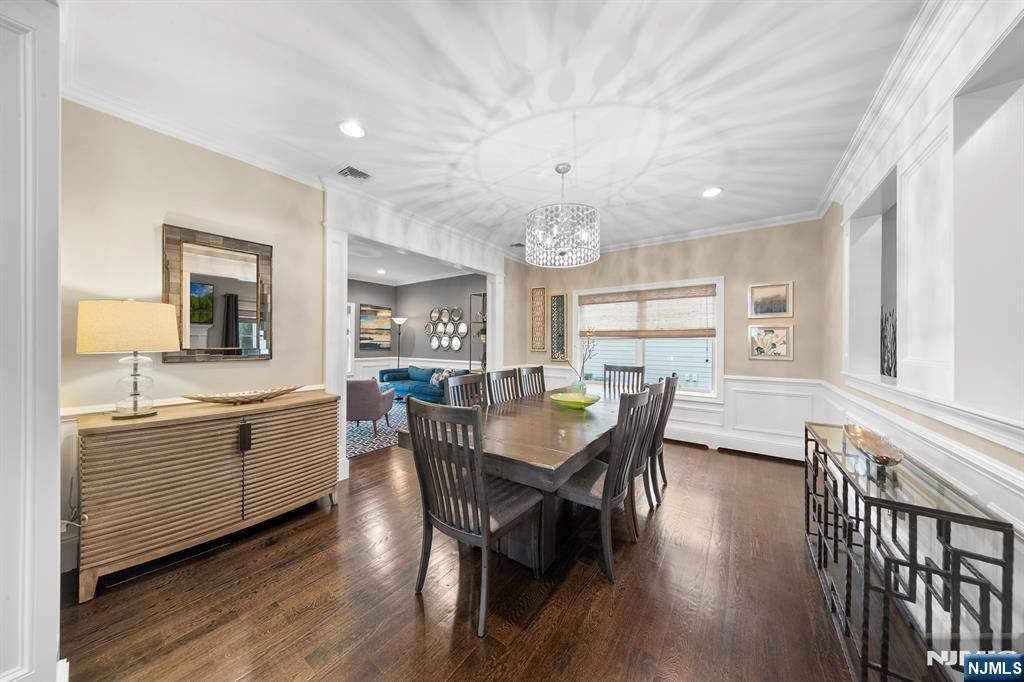 Glen Rock, NJ 07452,66 Andover TER