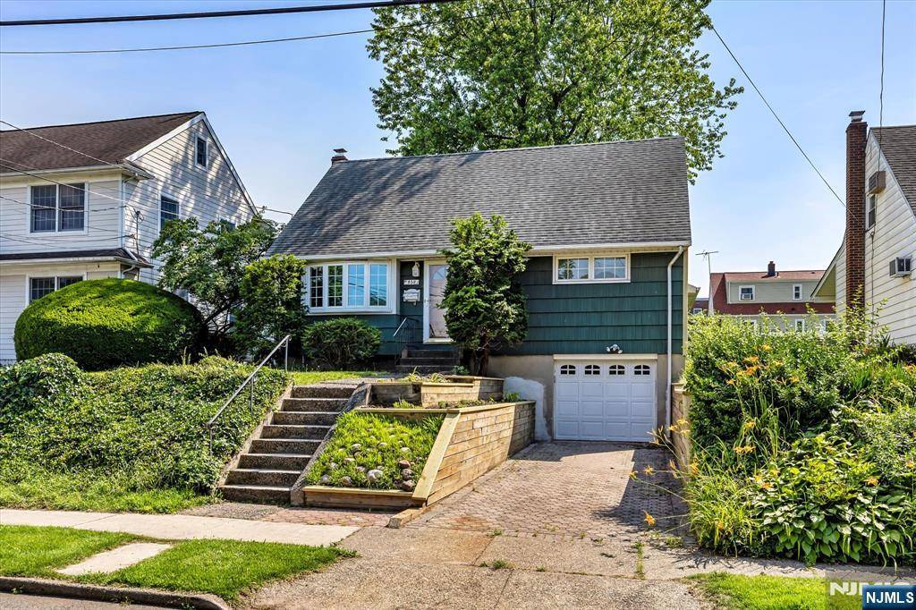Rutherford, NJ 07070,459 Washington AVE