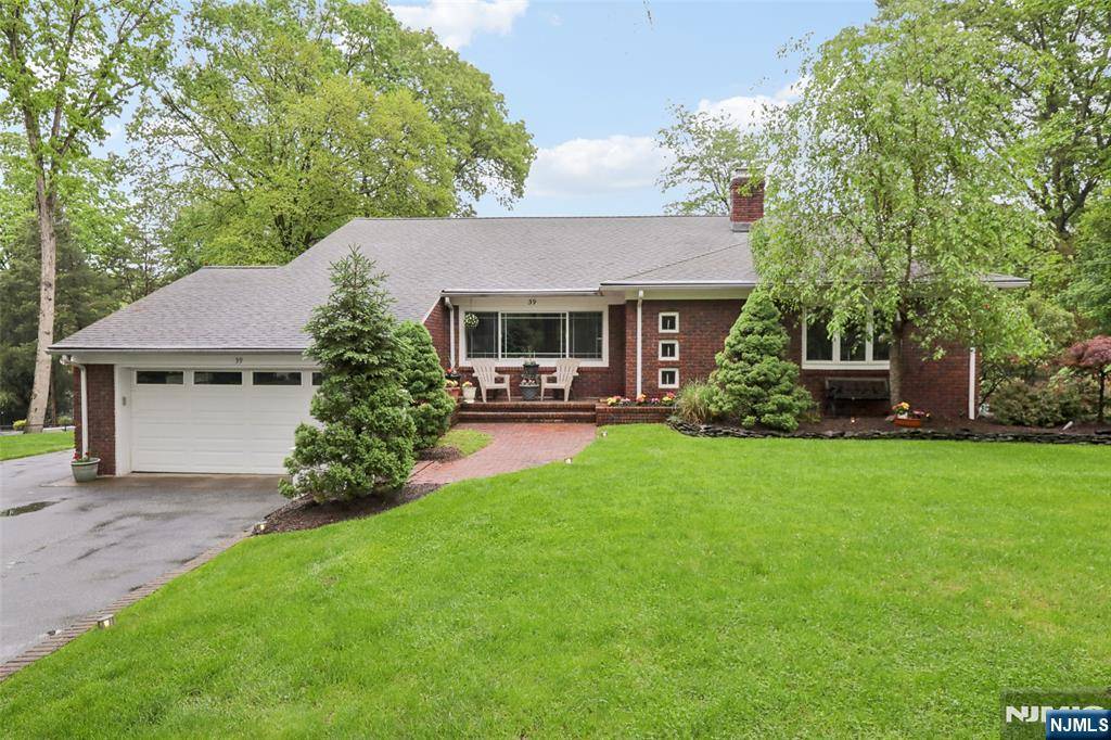 Oakland, NJ 07436,39 Chuckanutt DR