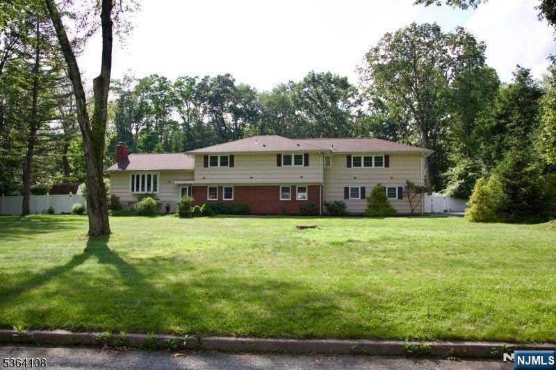 Par-troy Hills Twp., NJ 07950,2 Windsor RD