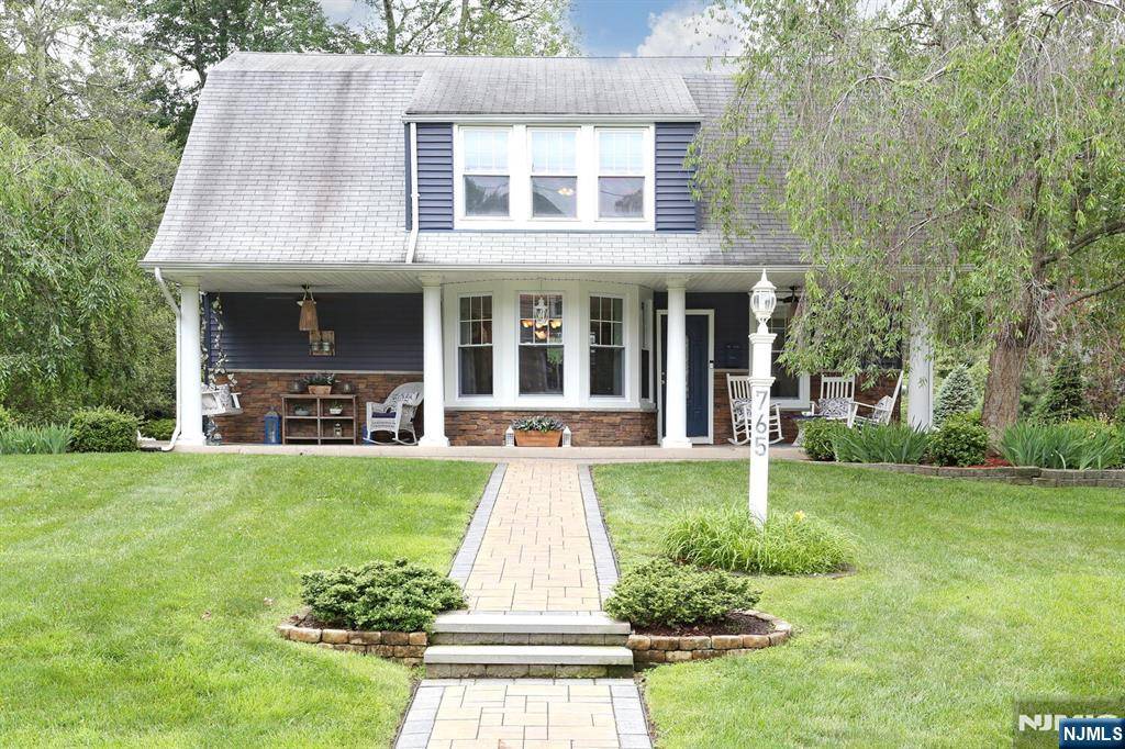 Oradell, NJ 07649,765 Midland RD