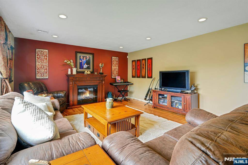 Montville Township, NJ 07082,104 Pine Brook RD