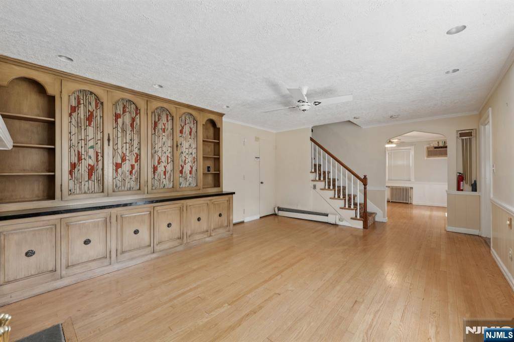 Teaneck, NJ 07666,731 Wendel PL