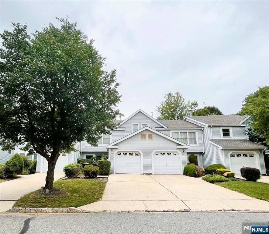 East Brunswick, NJ 08816,214 Manahan RD #214