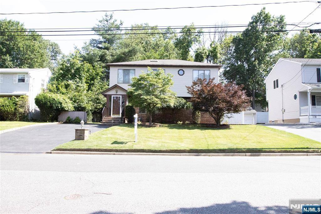 Emerson, NJ 07630,132 Jefferson AVE