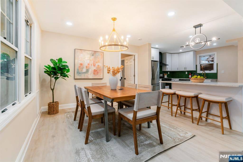 Hackensack, NJ 07601,34 Emerald ST