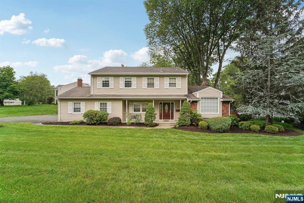 Wayne, NJ 07470,30 Sinclair DR