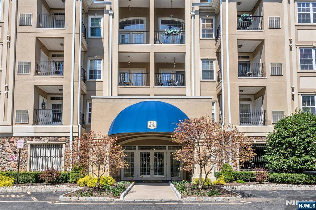 Clifton, NJ 07013,7108 Ravenscroft RD #555
