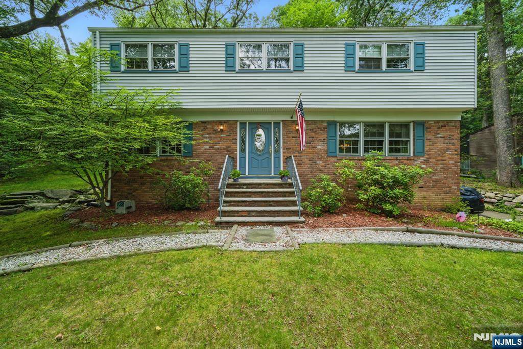 Montville Township, NJ 07045,23 Glenwood DR