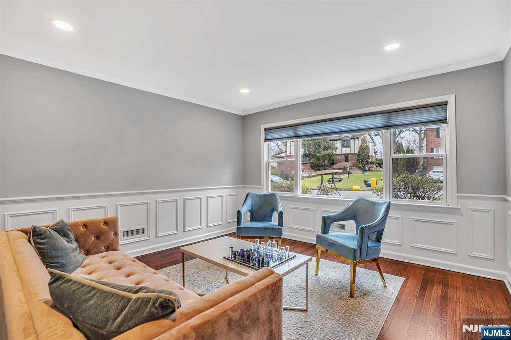Teaneck, NJ 07666,1284 Wellington AVE