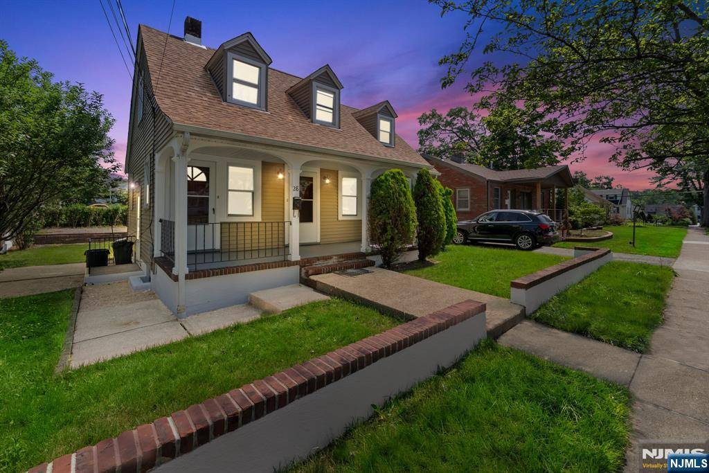 Elmwood Park, NJ 07407,28 Willow ST