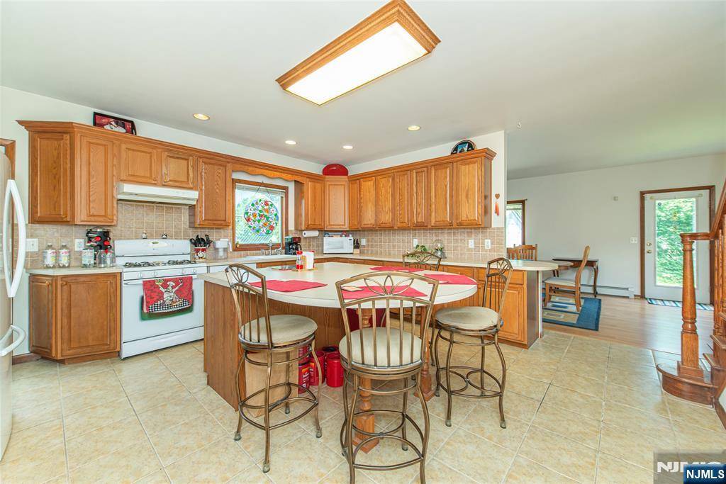 Par-troy Hills Twp., NJ 07054,2 Jacksonville DR