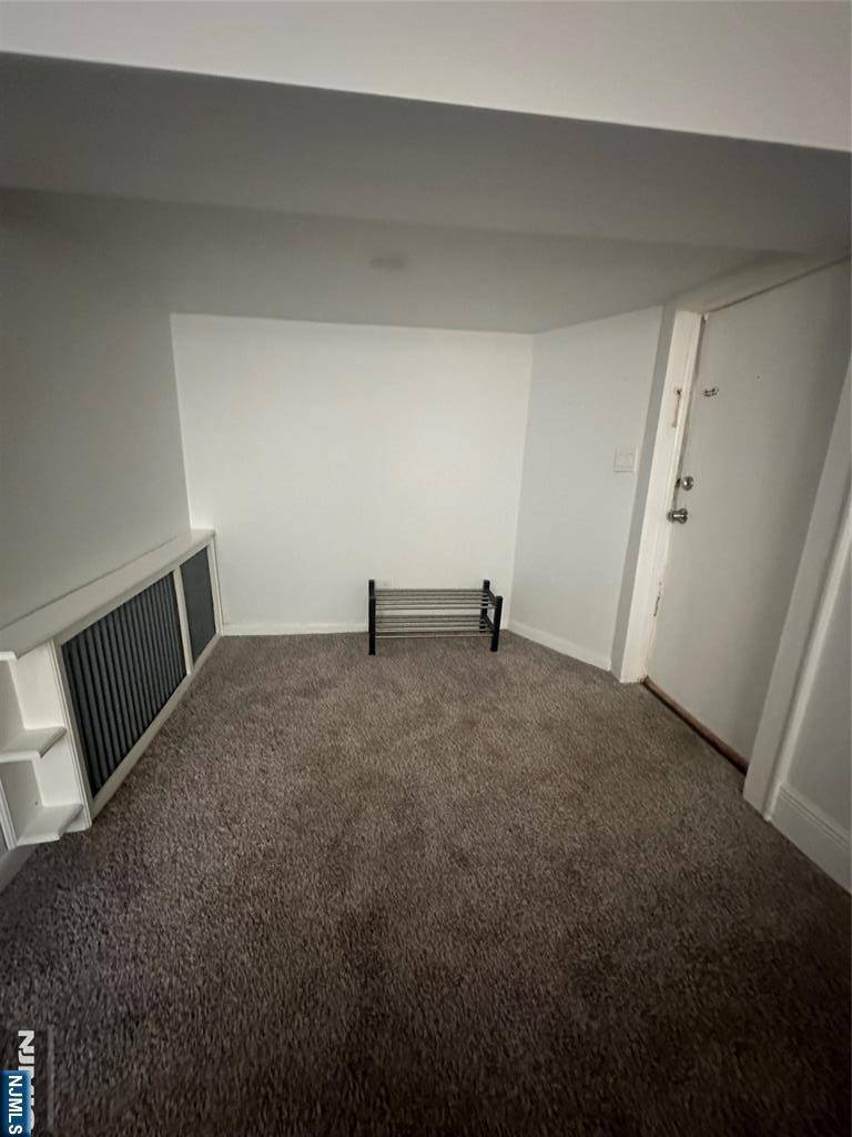 Garfield, NJ 07026,282 Macarthur AVE #1