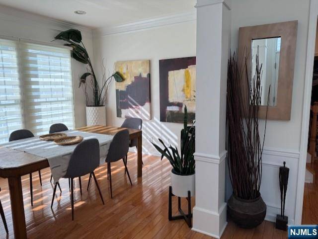 Paramus, NJ 07652,43 Mulberry CT #43