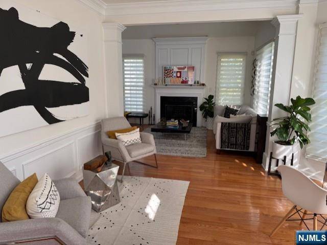 Paramus, NJ 07652,43 Mulberry CT #43