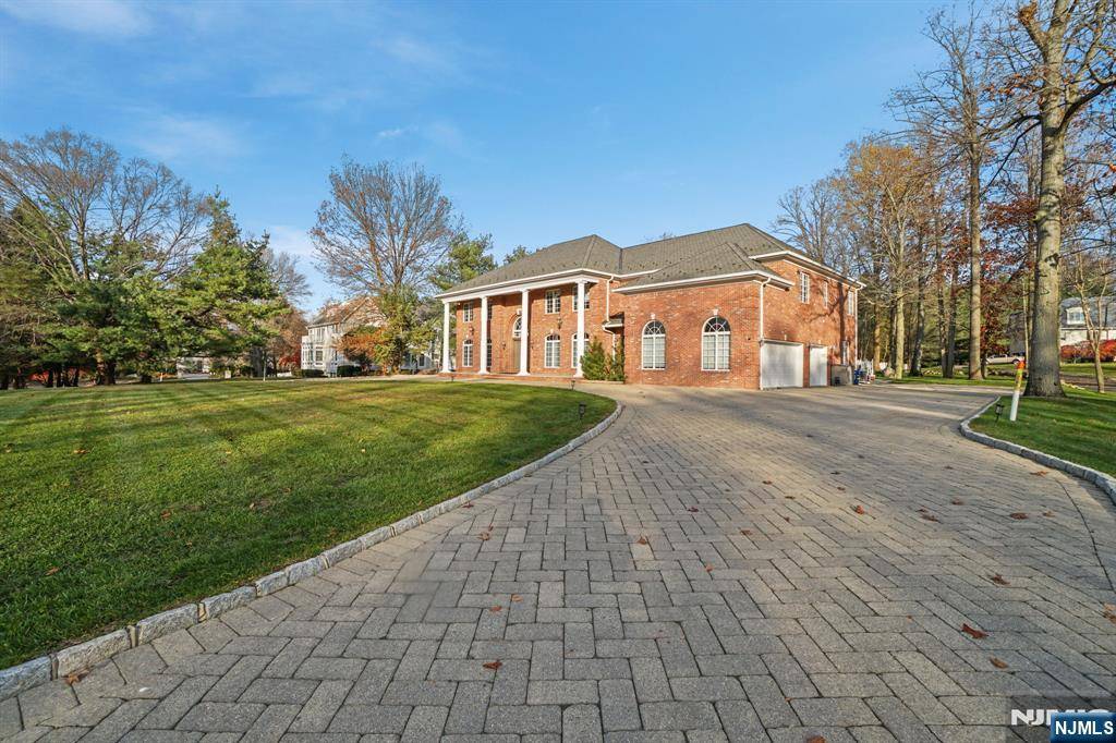 Old Tappan, NJ 07675,91 Ogle RD