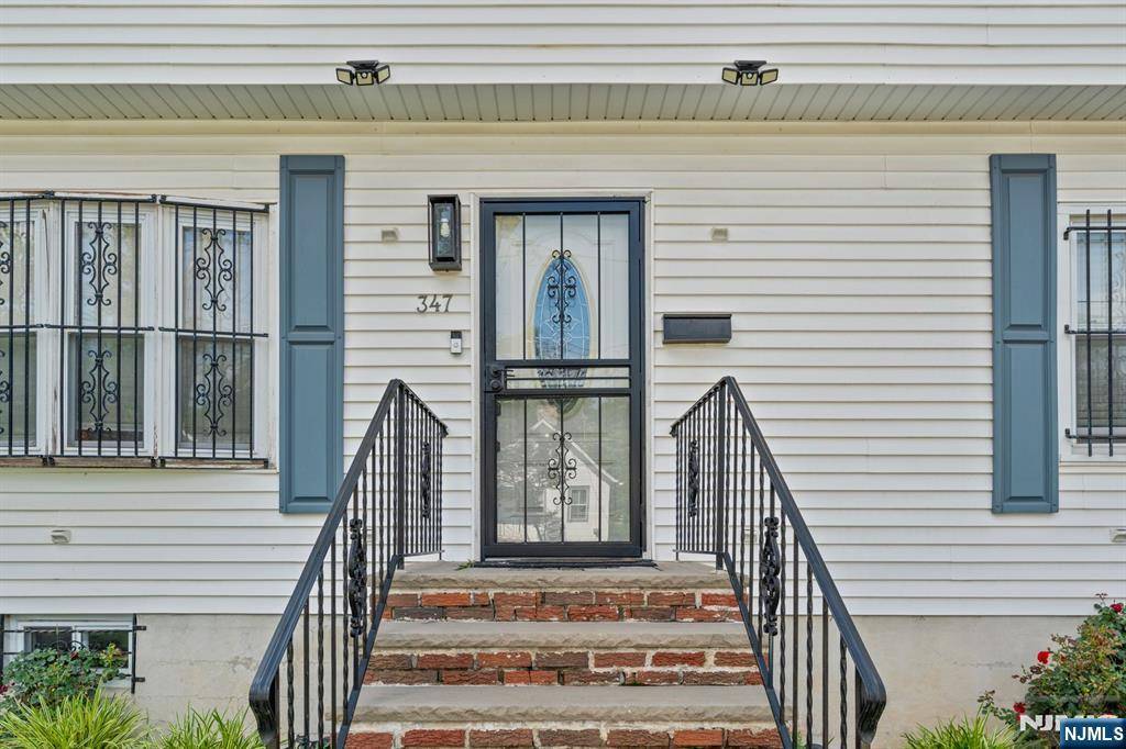 Orange, NJ 07050,347 Ogden ST