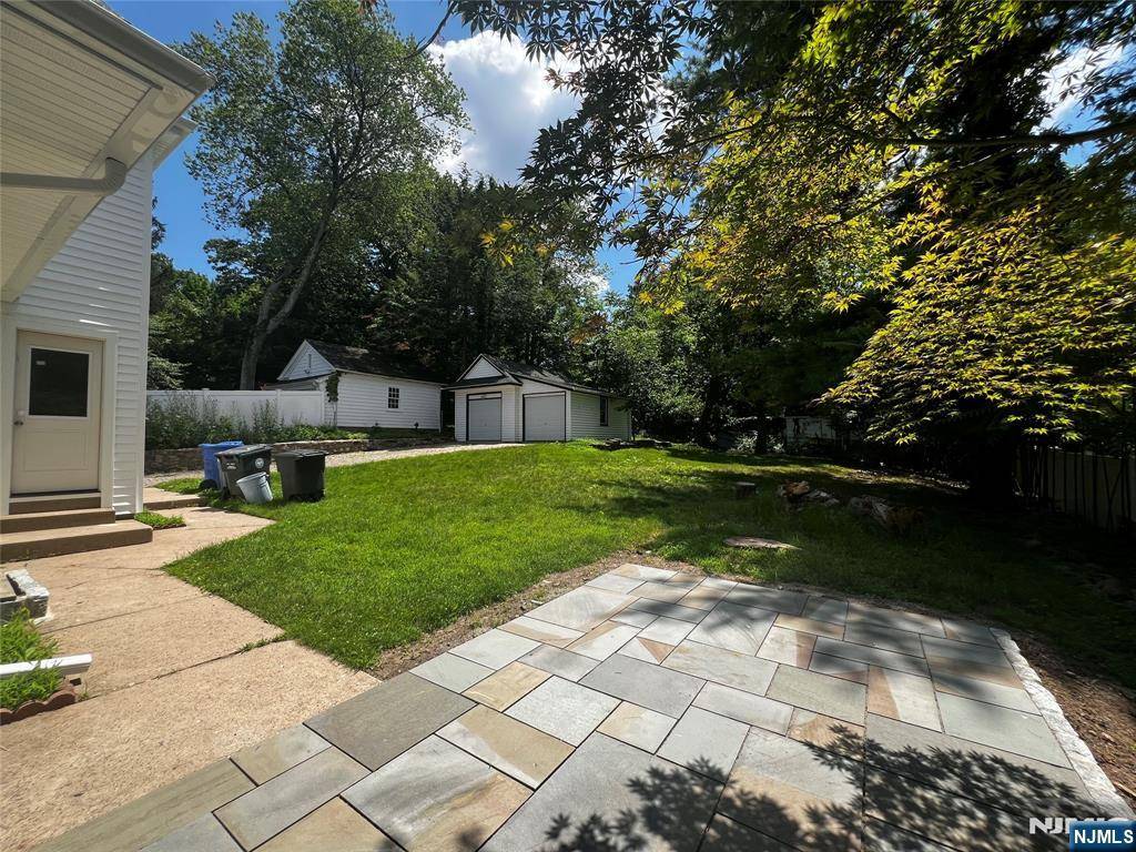 Englewood, NJ 07631,90 Glenwood RD