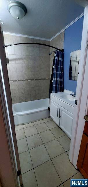 Guttenberg, NJ 07093,124 71st ST
